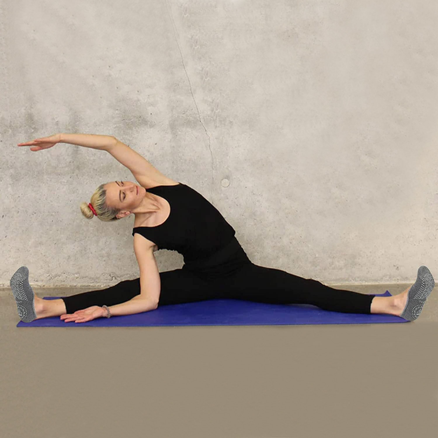 6 Packs Women Yoga Socks with Straps Non-Slip Grips for Pilates Pure Hospital Walking Dance Indoor - Image 7
